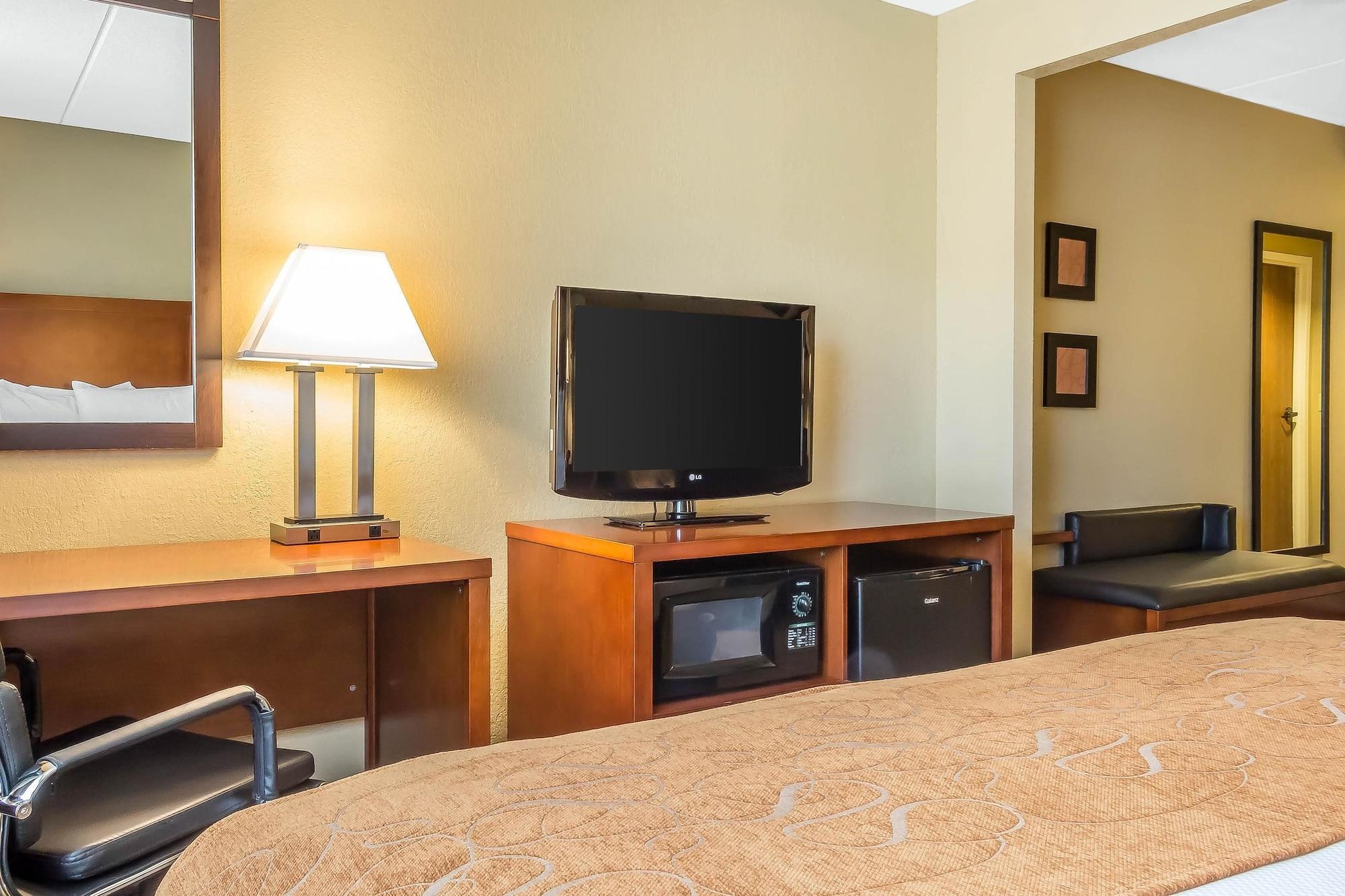 Comfort Suites Near Casinos Норидж Экстерьер фото