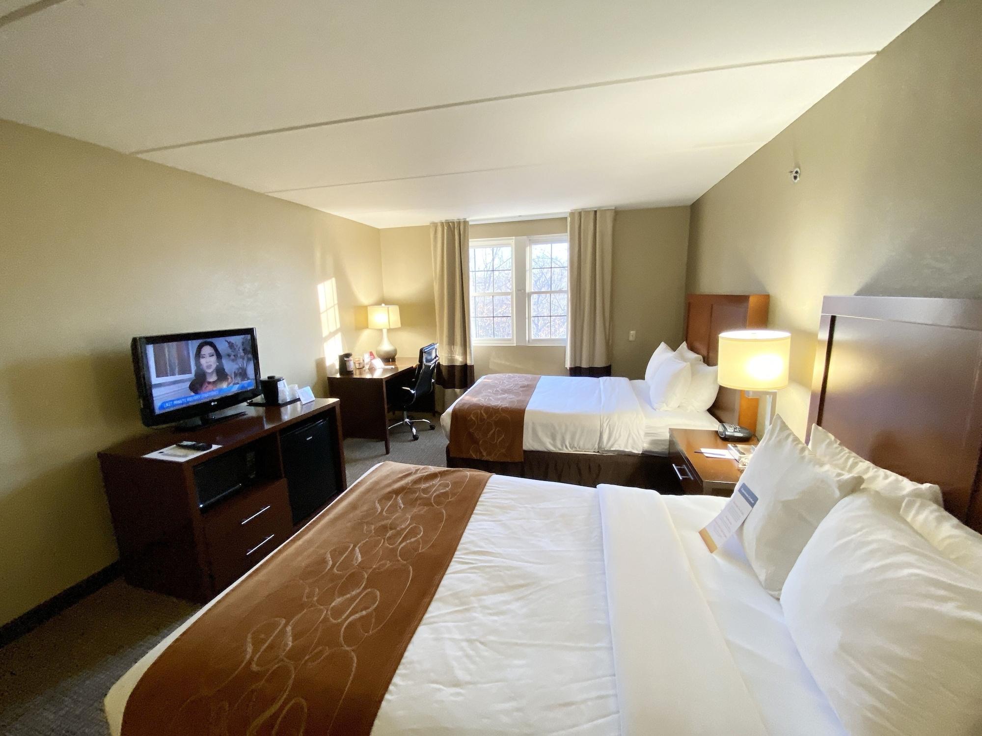 Comfort Suites Near Casinos Норидж Экстерьер фото