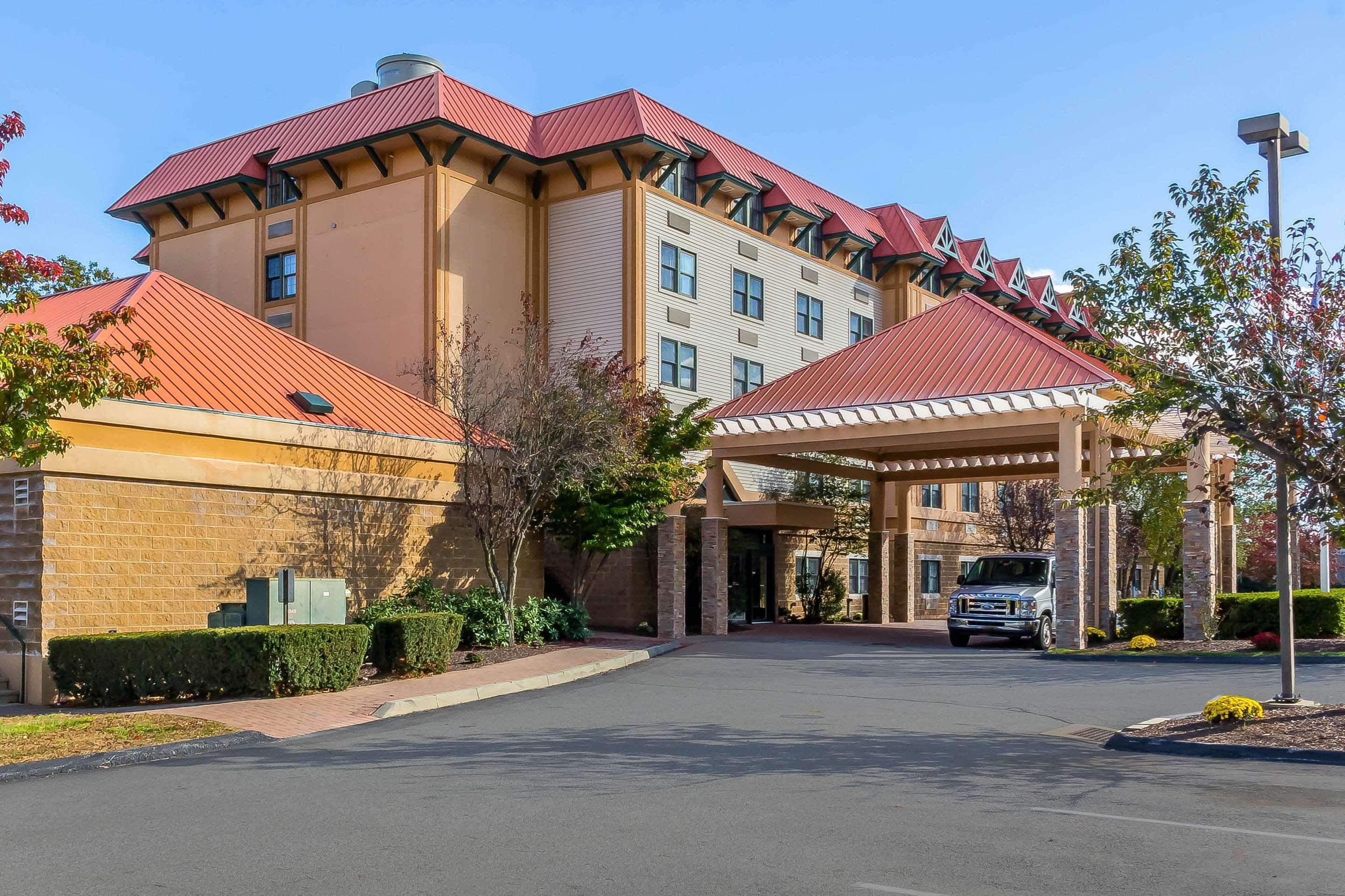 Comfort Suites Near Casinos Норидж Экстерьер фото